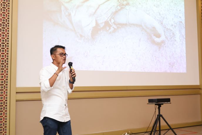 Bukan Soal Kamera Mahal, Trisnadi Marjan Ajak Fotografer Menangkap Cerita