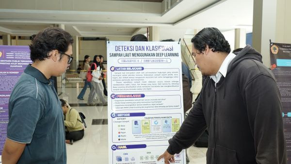Informatika Untag Surabaya Pamerkan Inovasi AI Mahasiswa